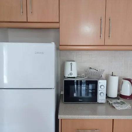 Kostas 2 Apartment *