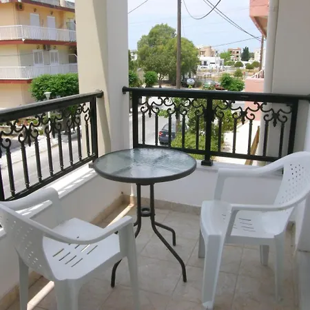 Kostas 2 Apartment *