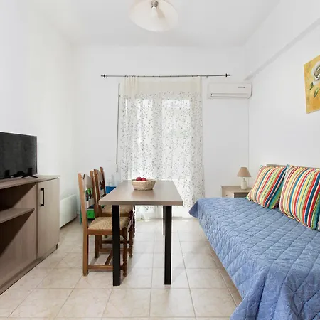 Kostas 2 Apartment *