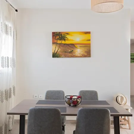 Kostas 2 Apartment