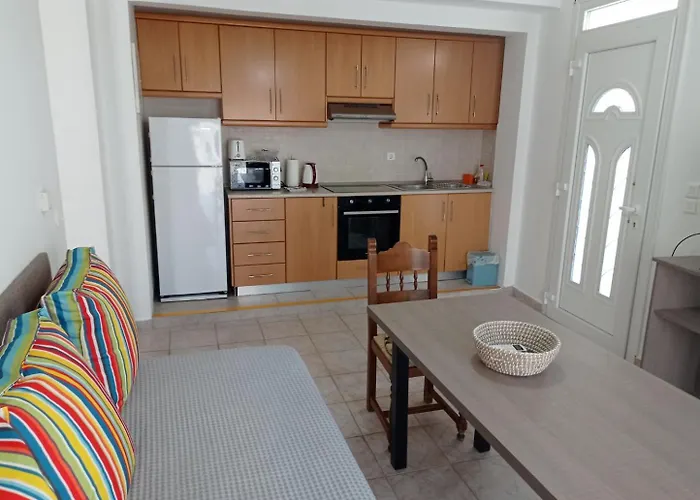 Apartamento Kostas 2 *