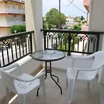 Kostas 2 Lejlighed *