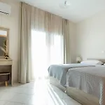 Апартаменты Kostas 2 *