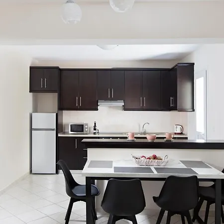 Kostas 2 Apartment